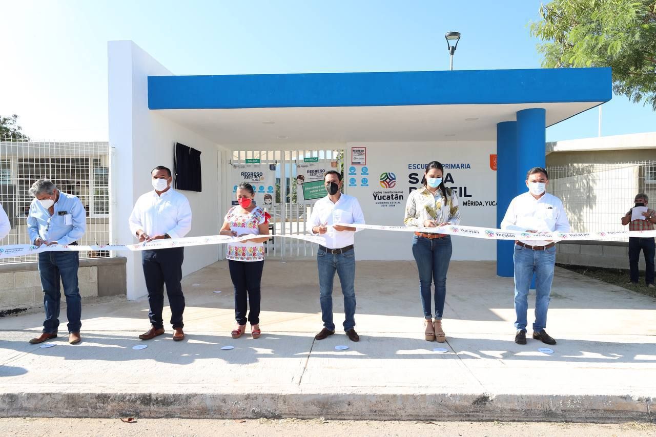 Mauricio Vila inaugura una primaria y un jardín de niños en Ciudad Caucel