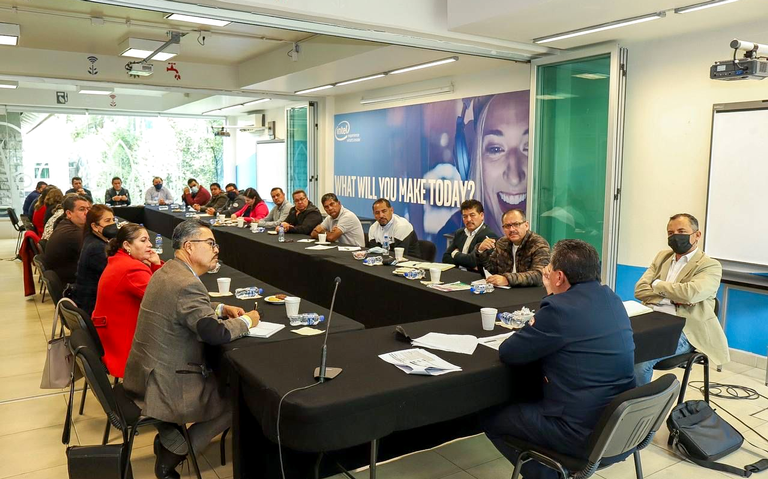 Gestiona David Monreal pago a profesores; se reúne con líderes sindicales elsoldezacatecas.com.mx