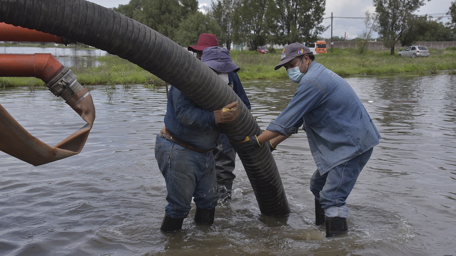 Gobierno de México atiende a población afectada por lluvias en Baja California Sur