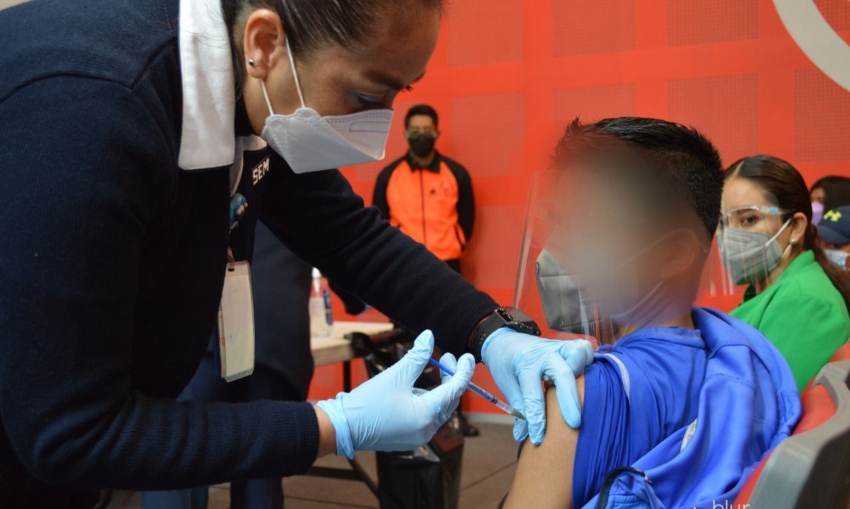 261 menores de edad recibieron vacuna contra el Covid en Toluca