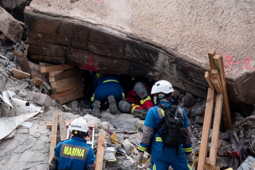 Suman dos víctimas mortales tras el derrumbe del Cerro del Chiquihuite