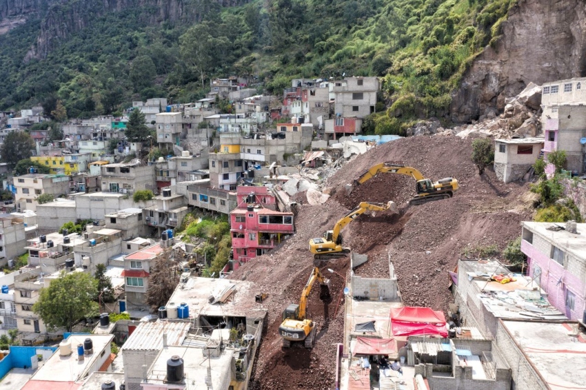 Concluye demolición de 11 casas en el Cerro del Chiquihuite