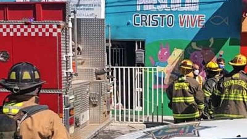 Evacuan guardería por incendio ocasionado por una veladora en Saltillo