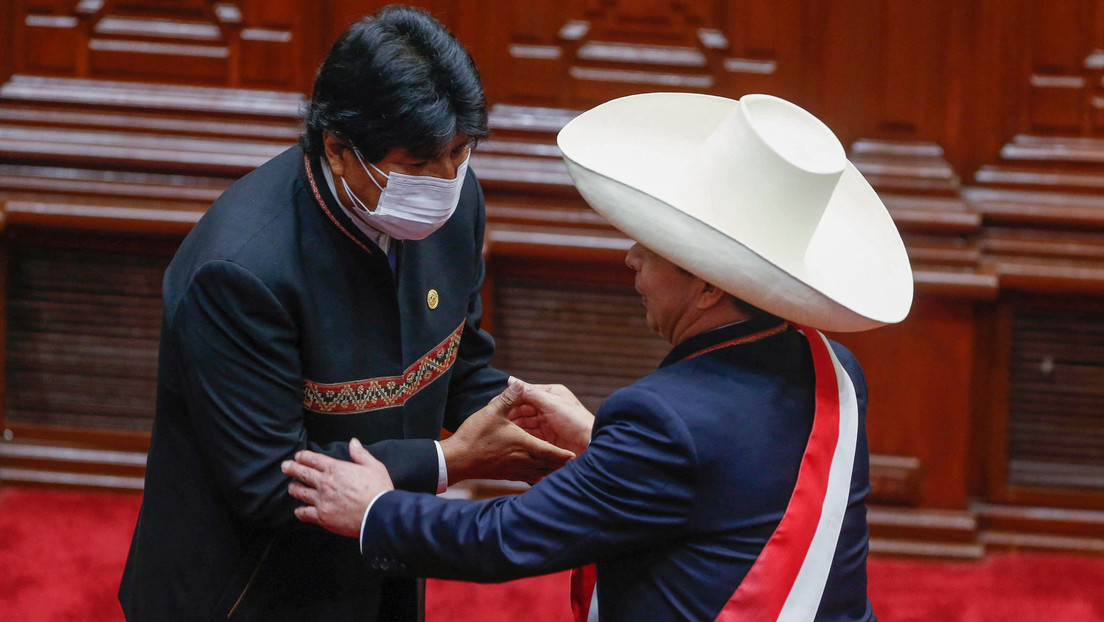 El Congreso de Perú declara a Evo Morales ‘persona non grata’ y el expresidente boliviano responde