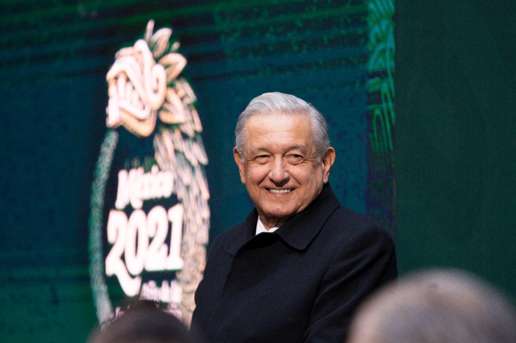 AMLO anuncia refuerzo de vacunas anticovid para adultos mayores y maestros