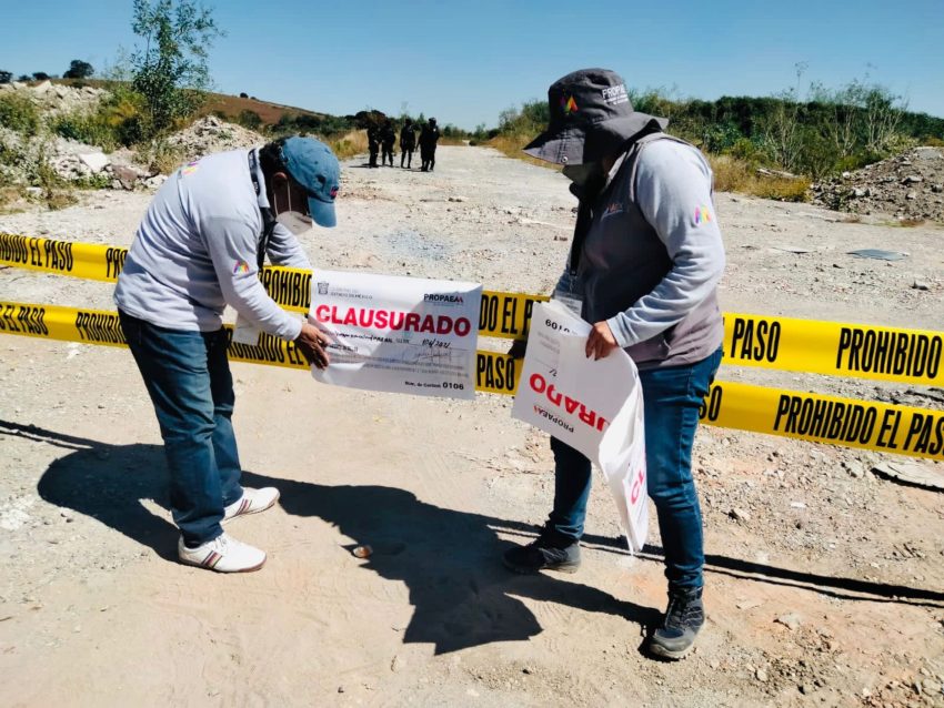 Procuraduría ambiental suspende ocho tiraderos de cascajo en Naucalpan