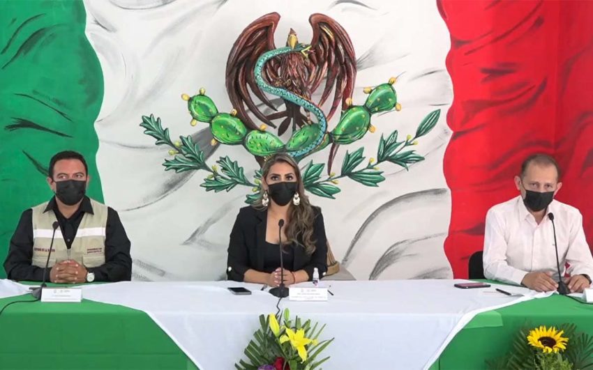 Gobernadora Evelyn Salgado modifica el Escudo Nacional en la Bandera de México