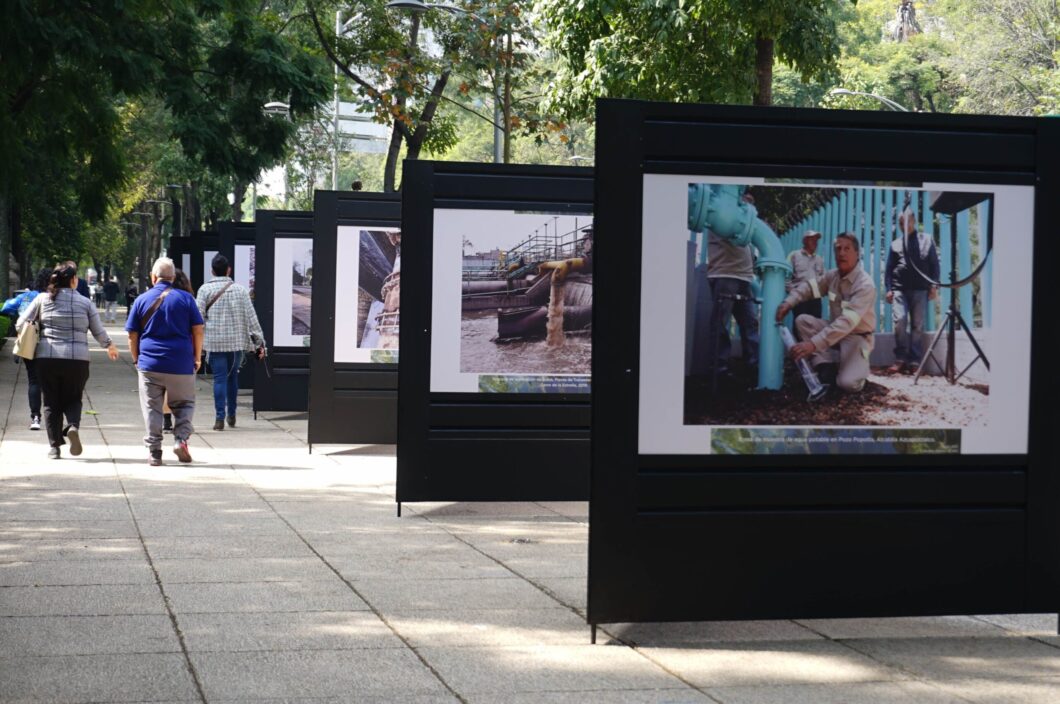 Inauguran la exposición fotográfica “El agua en tus sentidos”