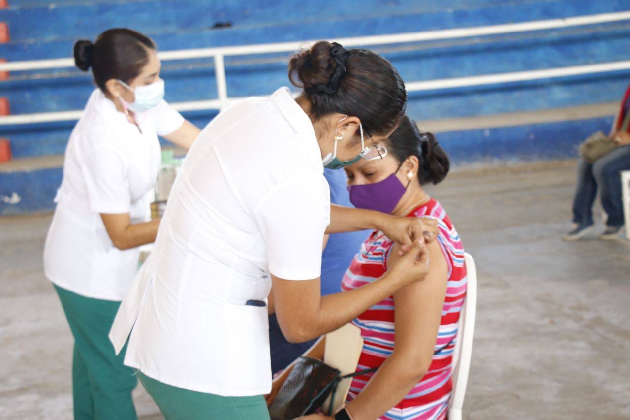 Instalan módulos permanentes de vacunación anticovid en Yucatán