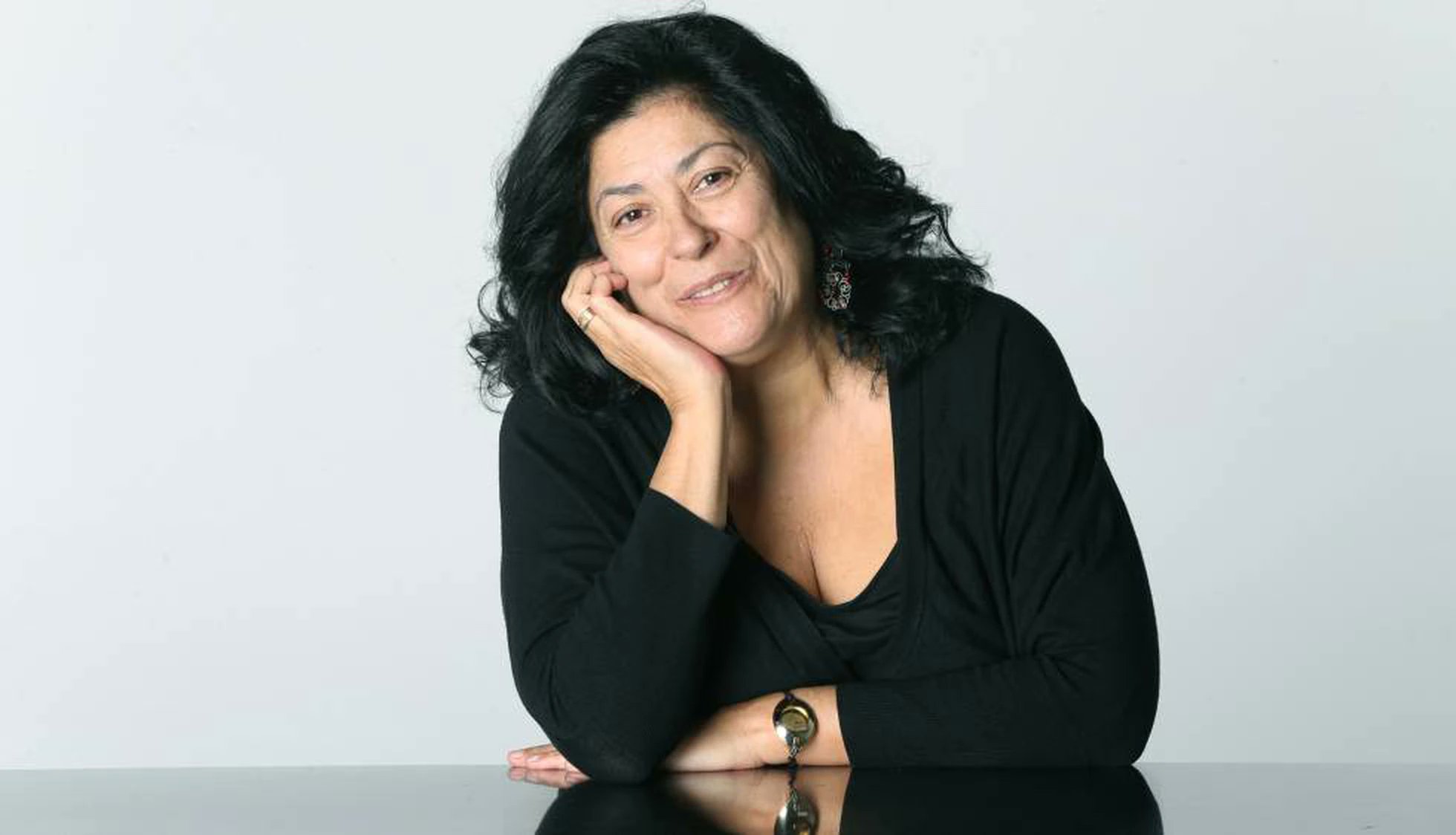 La escritora Almudena Grandes muere de cáncer a los 61 años