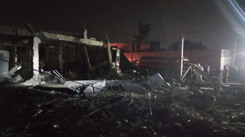 Explosión en casa con pirotecnia de Tultepec deja dos muertos y cuatro heridos
