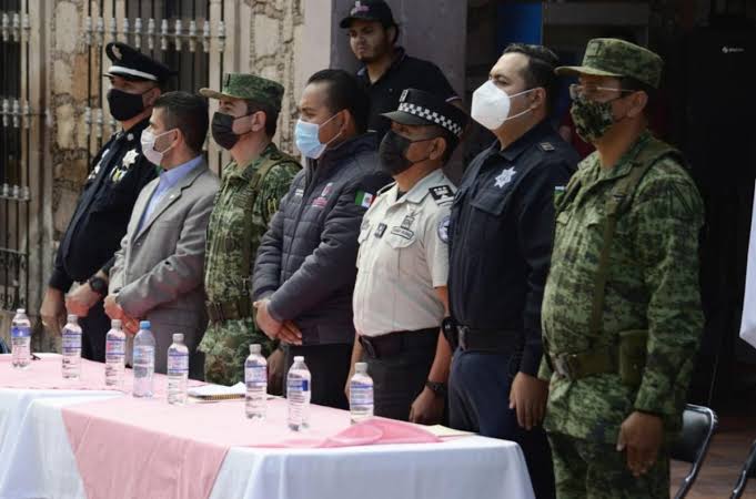 hace 20 horas Gobierno del Estado de Zacatecas Se fortalecen coordinación operativa y estrategias de seguridad para recuperar la paz zacatecas.gob.mx