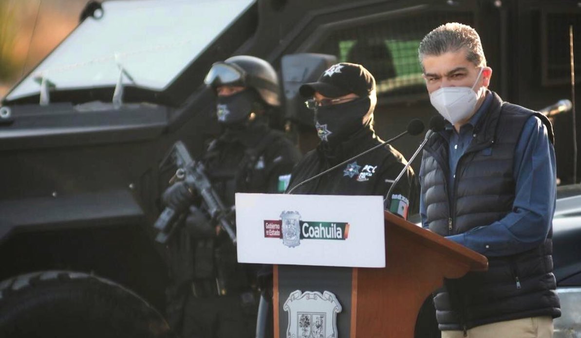 “En Coahuila no hay lugar para la delincuencia”: Miguel Riquelme Solís, después de haber impedido la entrada a grupo delincuencial.