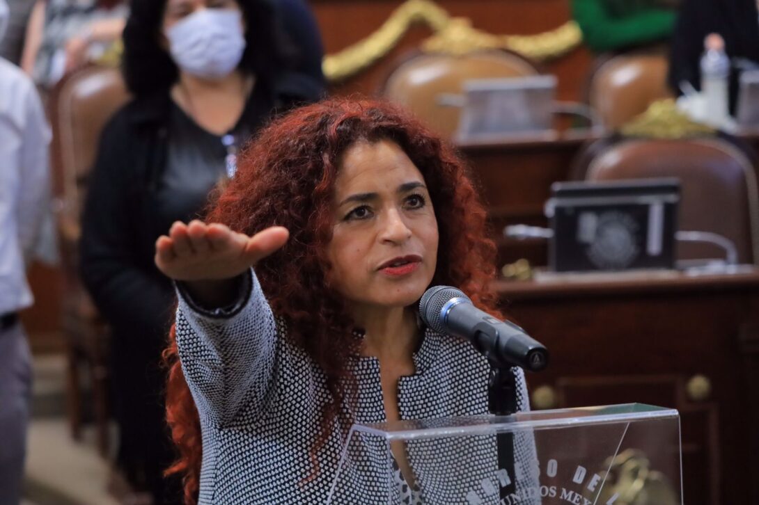 Congreso de CDMX toma protesta a Alicia Medina como diputada