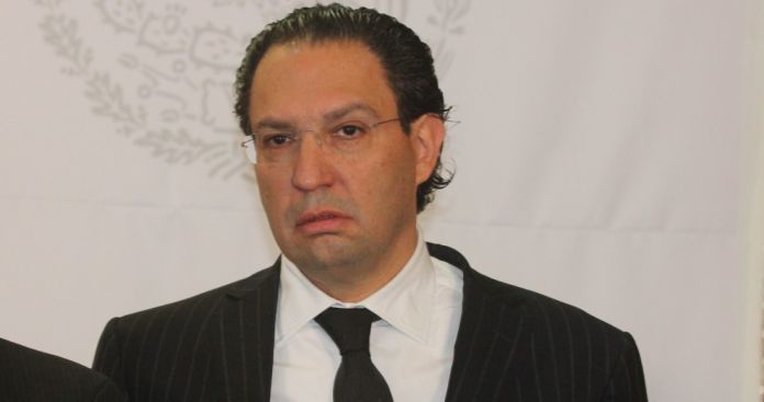 Desvíos de recursos fue para deudas de campaña de EPN: Emilio Zebadúa