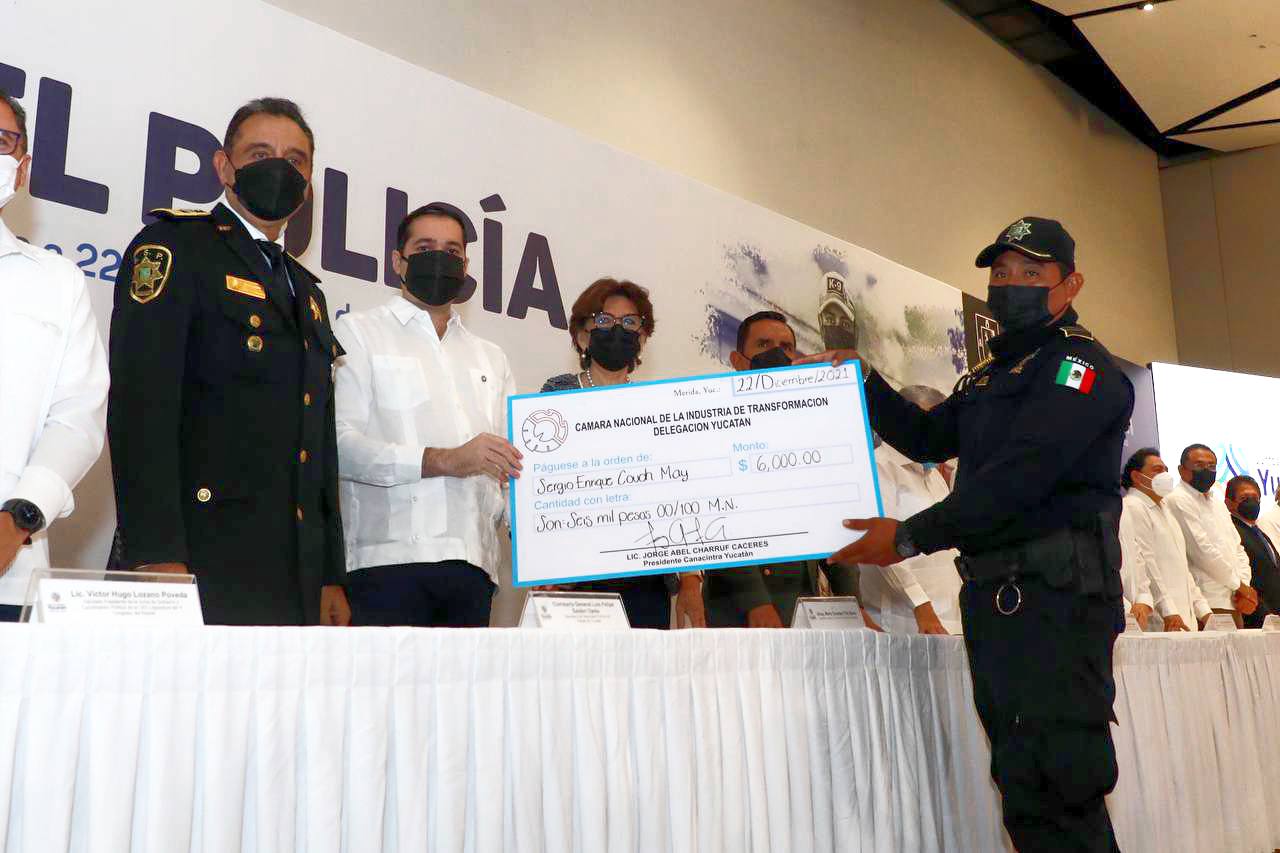 Gobierno de Yucatán reconoce la labor de los policías estatales