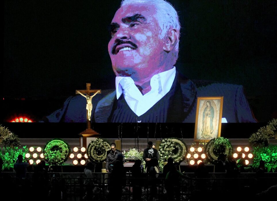 Vicente Fernández tendrá su propia estatua en Garibaldi