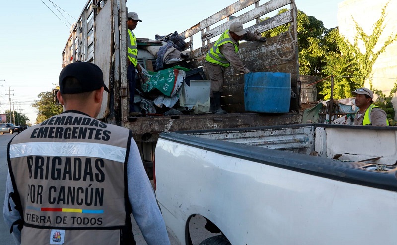 Con descacharrización gobierno de Benito Juárez cuida salud de benitojuarenses