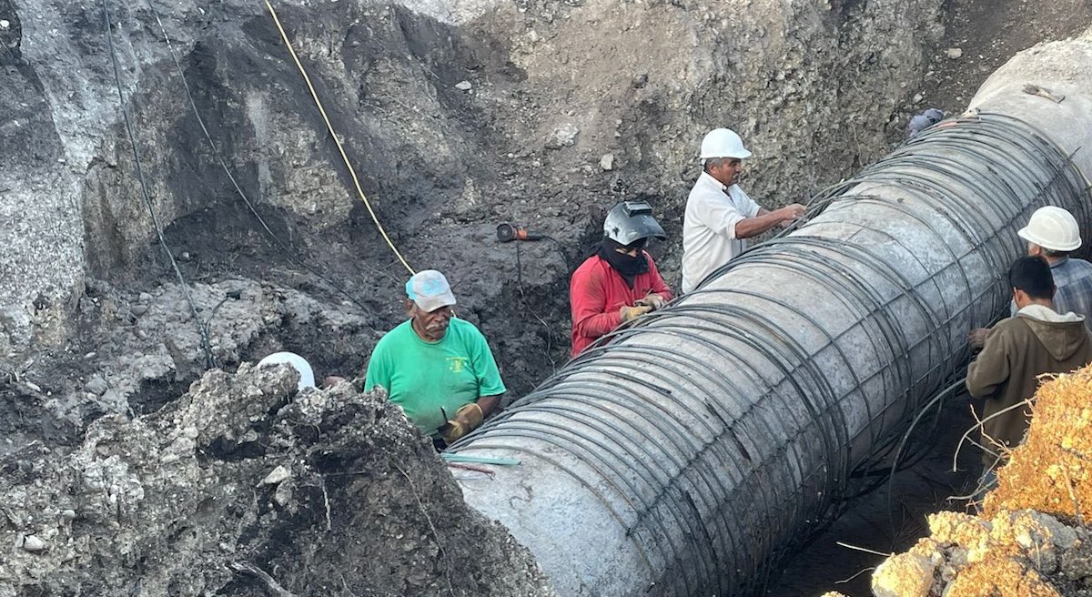 Sin agua, así amanecen varias colonias en Ciudad Victoria debido a una falla en tuberías principales que las suministran.