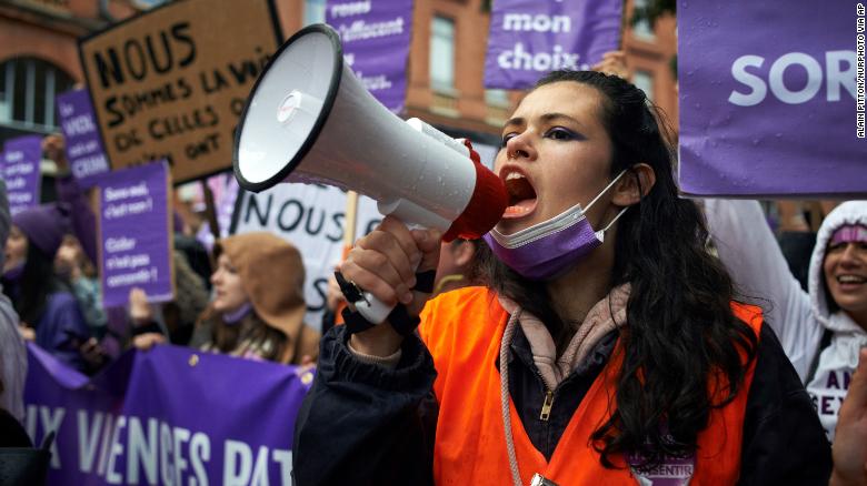 Tres mujeres brutalmente asesinadas en un día en Francia