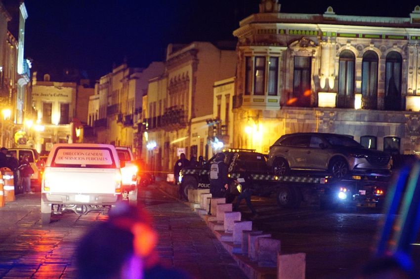 Confirman 10 cuerpos abandonados frente a Palacio de Gobierno de Zacatecas