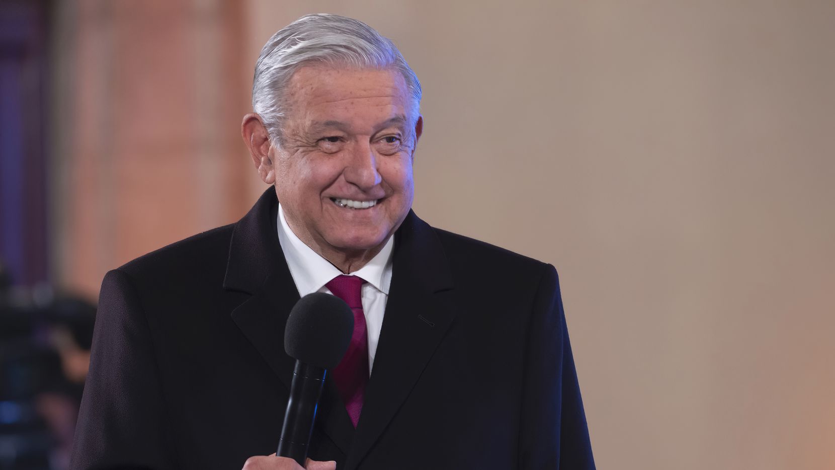 López Obrador es sometido a un cateterismo cardiaco