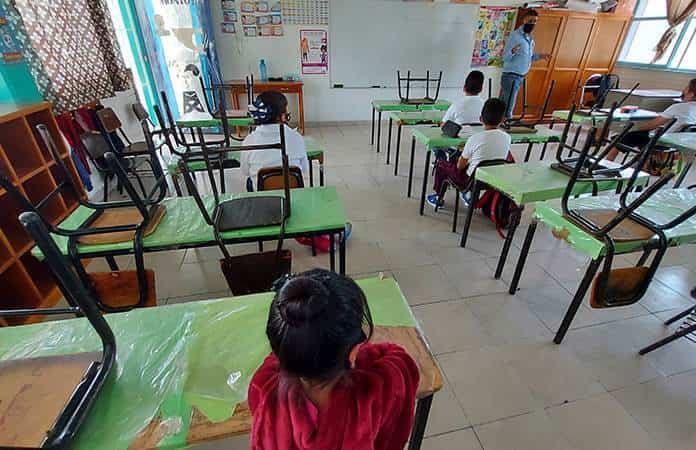 Por la pandemia, más de 93 mil alumnos abandonaron las aulas en la CDMX: Coparmex