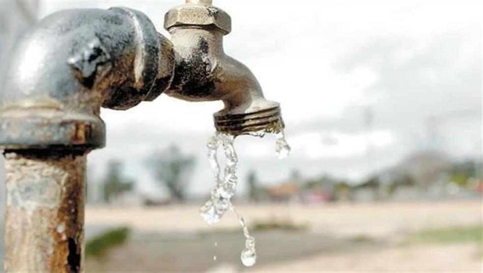 SIAPA inicia corte de agua en 19 colonias de Zapopan debido a la sustitución de una válvula en el cruce de avenida de los Tabachines.