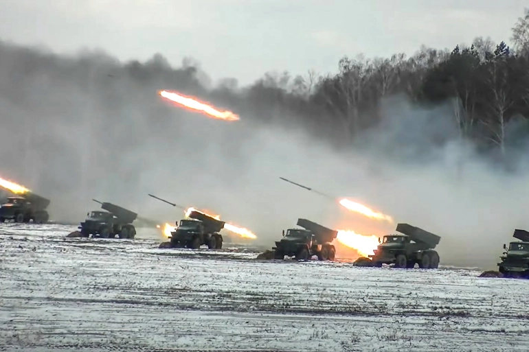 Juegos de guerra rusos en Bielorrusia diseñados para “enviar un mensaje a Ucrania”