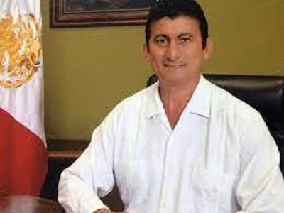 José Alfredo Contreras Méndez se olvida de las mujeres de Bacalar