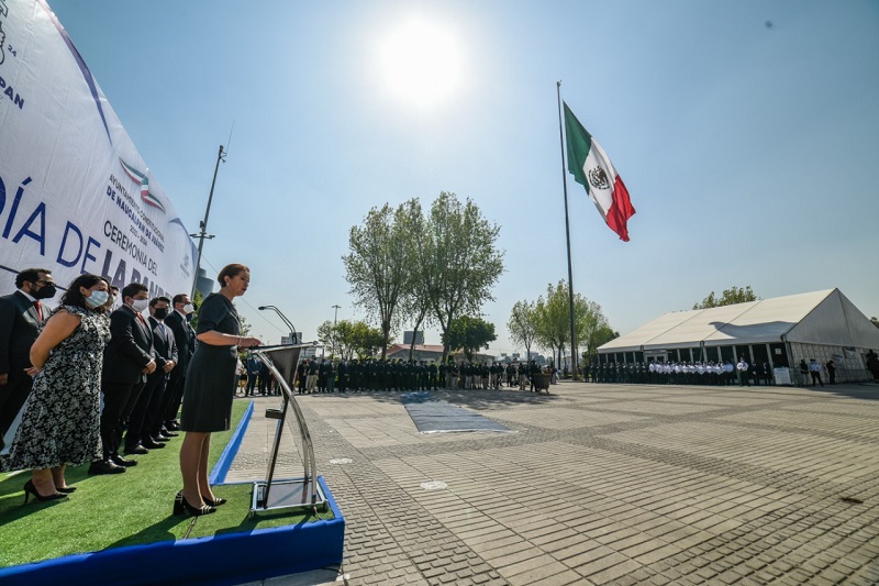 Encabeza Ángelia Moya conmemoración del Día de la Bandera