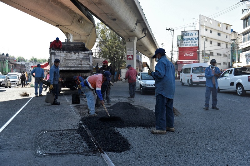 Inicia programa permanente de bacheo en Naucalpan