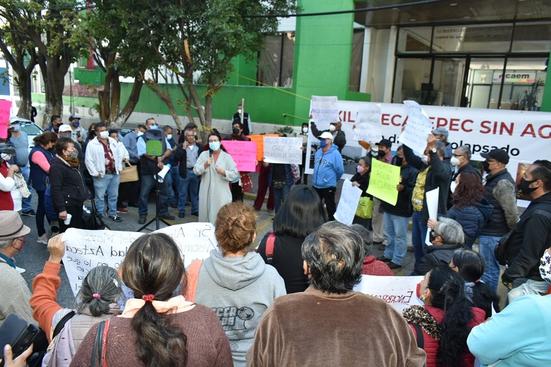 Vecinos de Ecatepec piden a CAEM no politizar suministro de agua