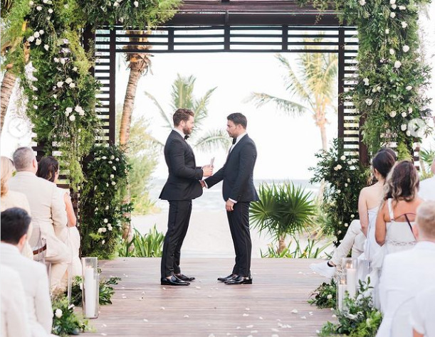 Jonathan Bennett, Aaron Samuels en ‘Chicas Pesadas’, se casó en la Riviera Maya