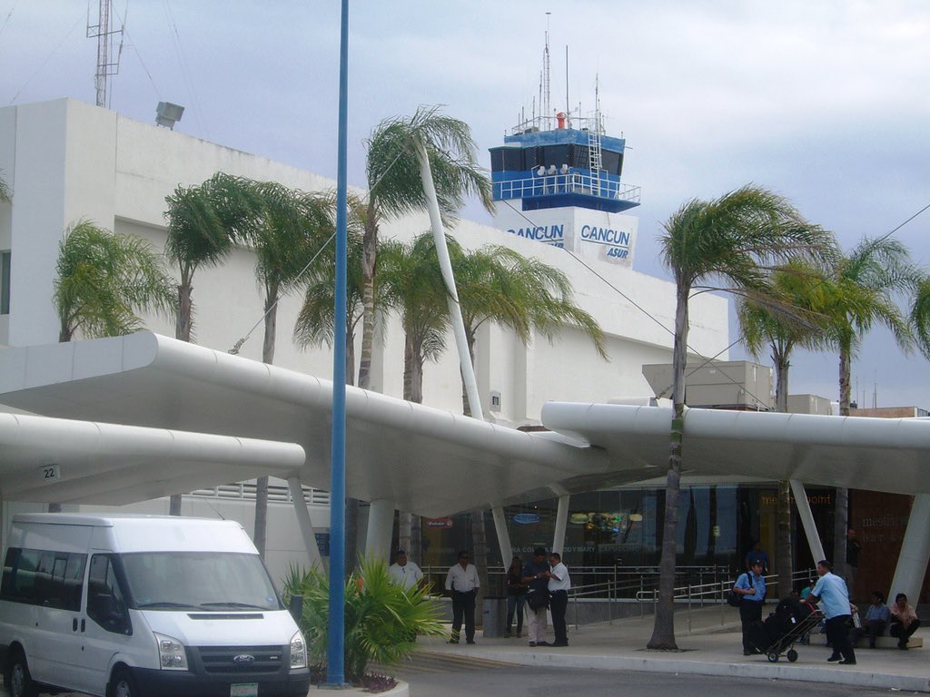 Descartan balacera en Aeropuerto de Cancún