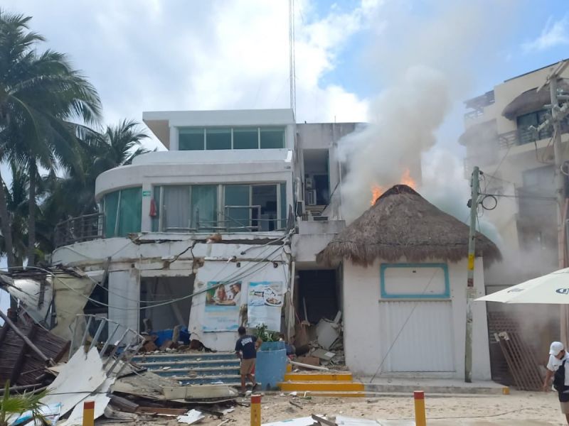 Explosión en restaurante de Playa del Carmen deja 2 muertos
