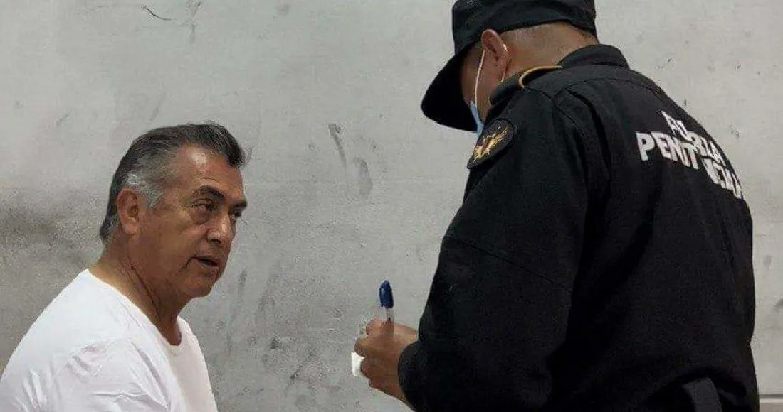 Juez ampara a “El Bronco”, pero no lo libera