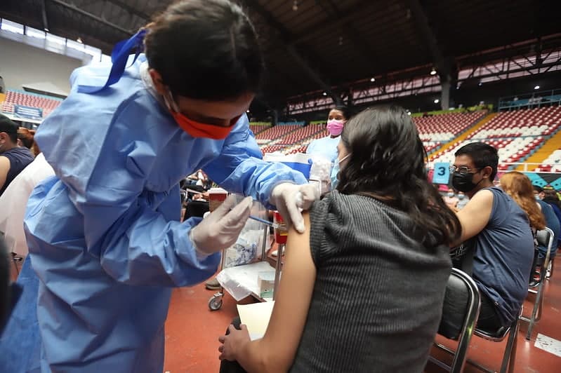 Jalisco modifica su modelo de vacunación anticovid