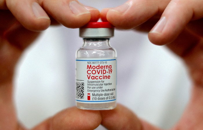 Moderna pide autorizar su vacuna contra Covid en menores de 6 años en EU