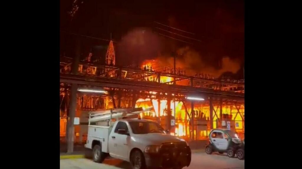 Se incendia subestación de CFE en Morelia