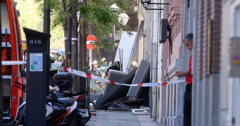 Dos muertos y 18 heridos dejó una explosión en un edificio de Madrid