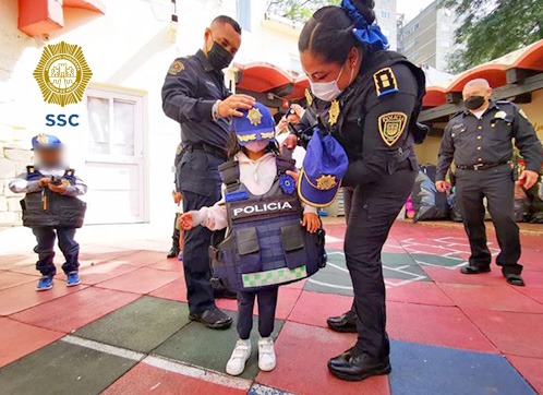 Policía Auxiliar asistió a la fundación "Hogar Dulce Hogar"