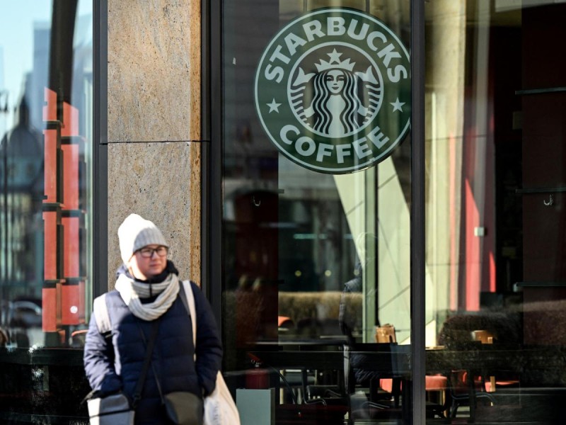 Starbucks anuncia su salida definitiva de Rusia