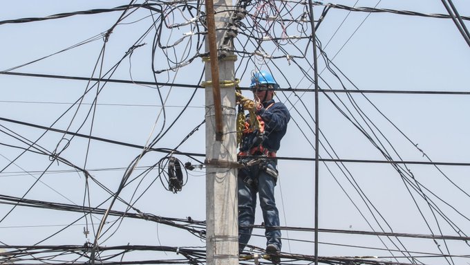 La CFE restableció el servicio eléctrico al 92% de los usuarios afectados por el paso del huracán Lidia en los estados de Colima, Jalisco, Michoacán y Nayarit