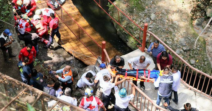 Cuernavaca reconoce que se ignoraron recomendaciones para no usar el puente colgante