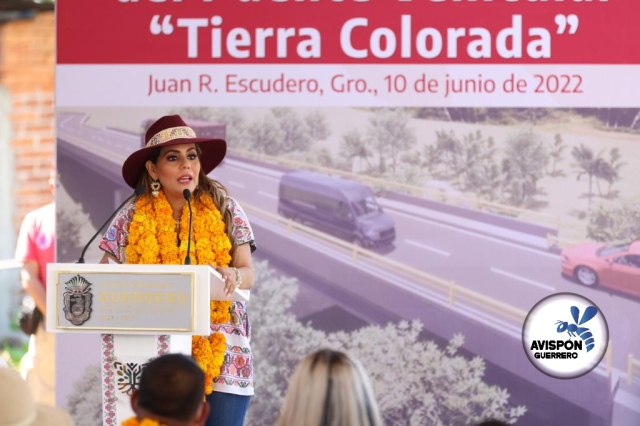 Evelyn Salgado dio inicio a la construcción de puente vehicular en Tierra Colorada