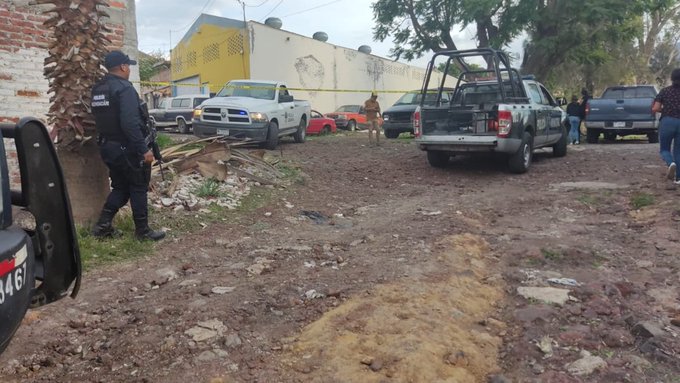 Hombre armado acribilla a ocho personas en Michoacán