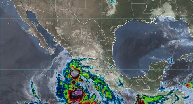 Michoacán también suspende clases presenciales por el huracán 'Blas'