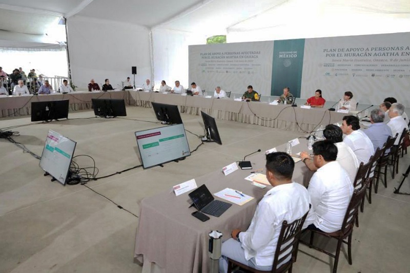 CFE ha restablecido a la normalidad el suministro eléctrico a usuarios afectados por Agatha en Oaxaca y Veracruz