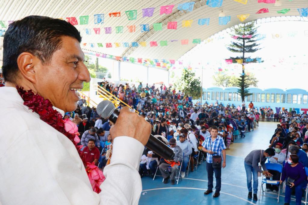 Salomón Jara inicia gira de agradecimiento en Oaxaca